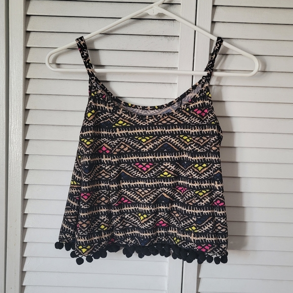 BCBG Patterned Crop Top, Size XS - Picture 9 of 9